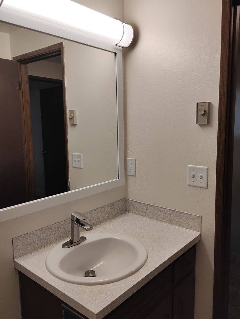 Apartment for rent at 597 Rose Park Lane, NE, Salem, OR 97303