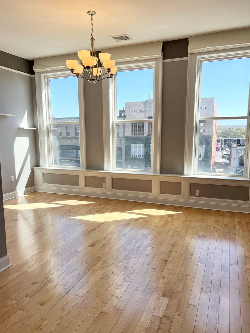 Apartment for rent at 353 Main St, Middletown, CT 06457