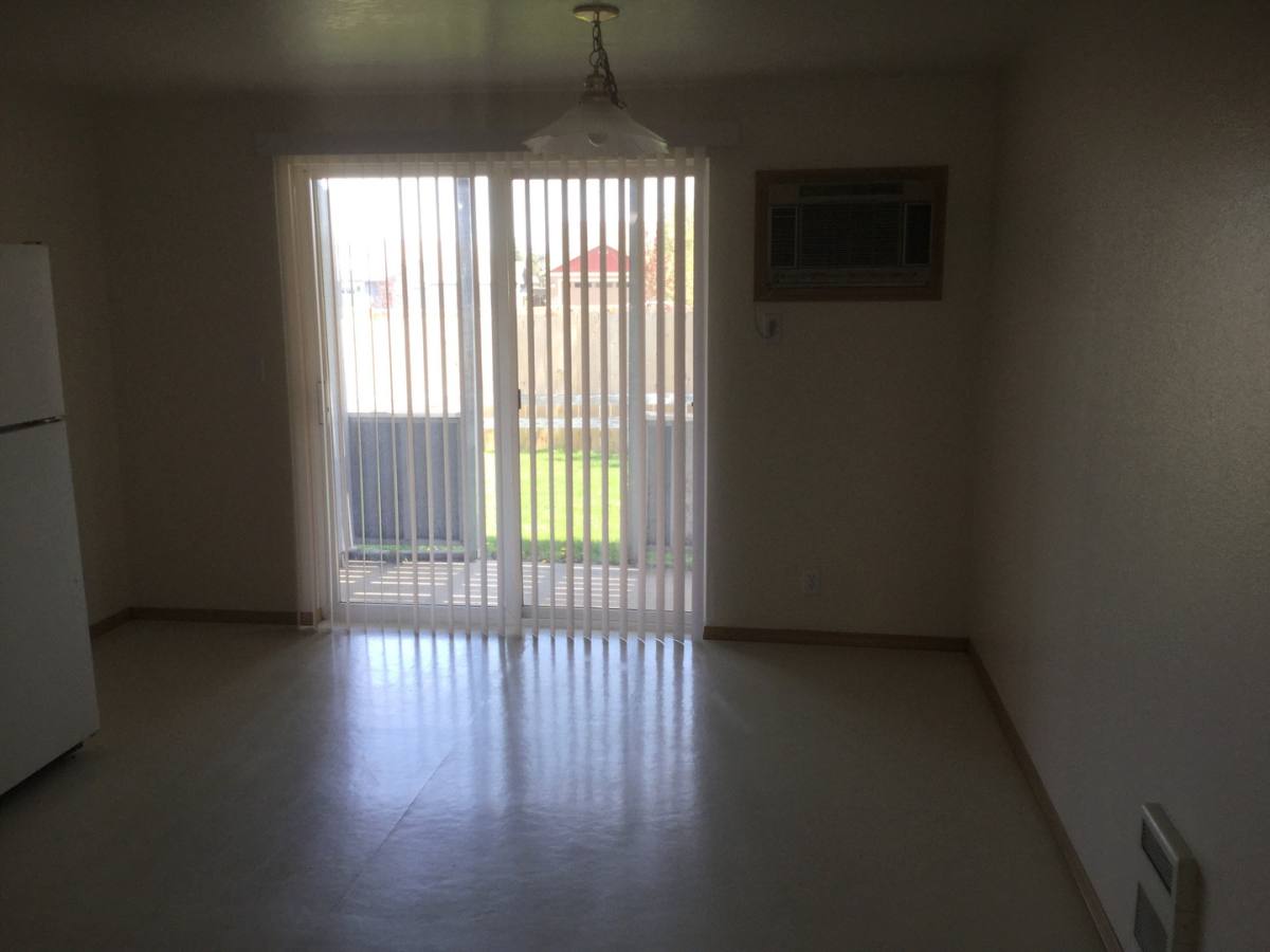 Apartment for rent at 438 NW 17th St, Redmond, OR 97756
