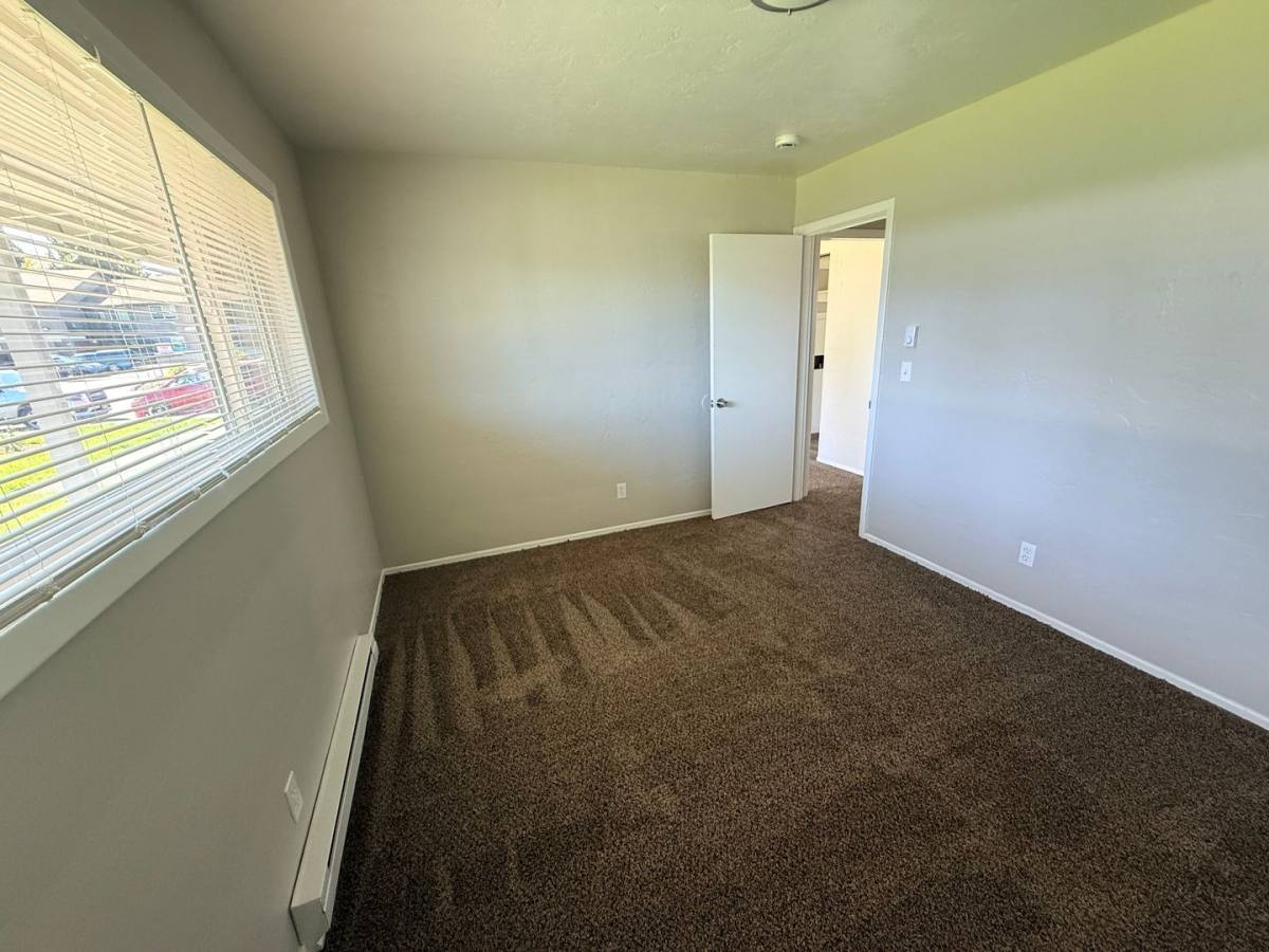Apartment for rent at 1031 & 1037 Ring St NE, Salem, OR 97303