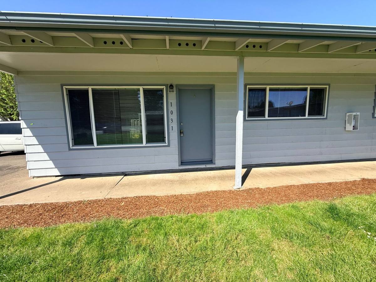 Apartment for rent at 1031 & 1037 Ring St NE, Salem, OR 97303