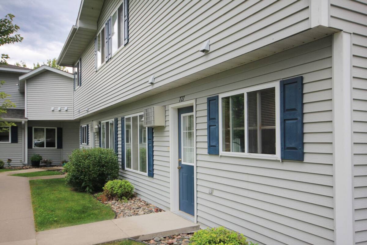 Townhouse for rent at 623 28th St SE, Brainerd, MN 56401