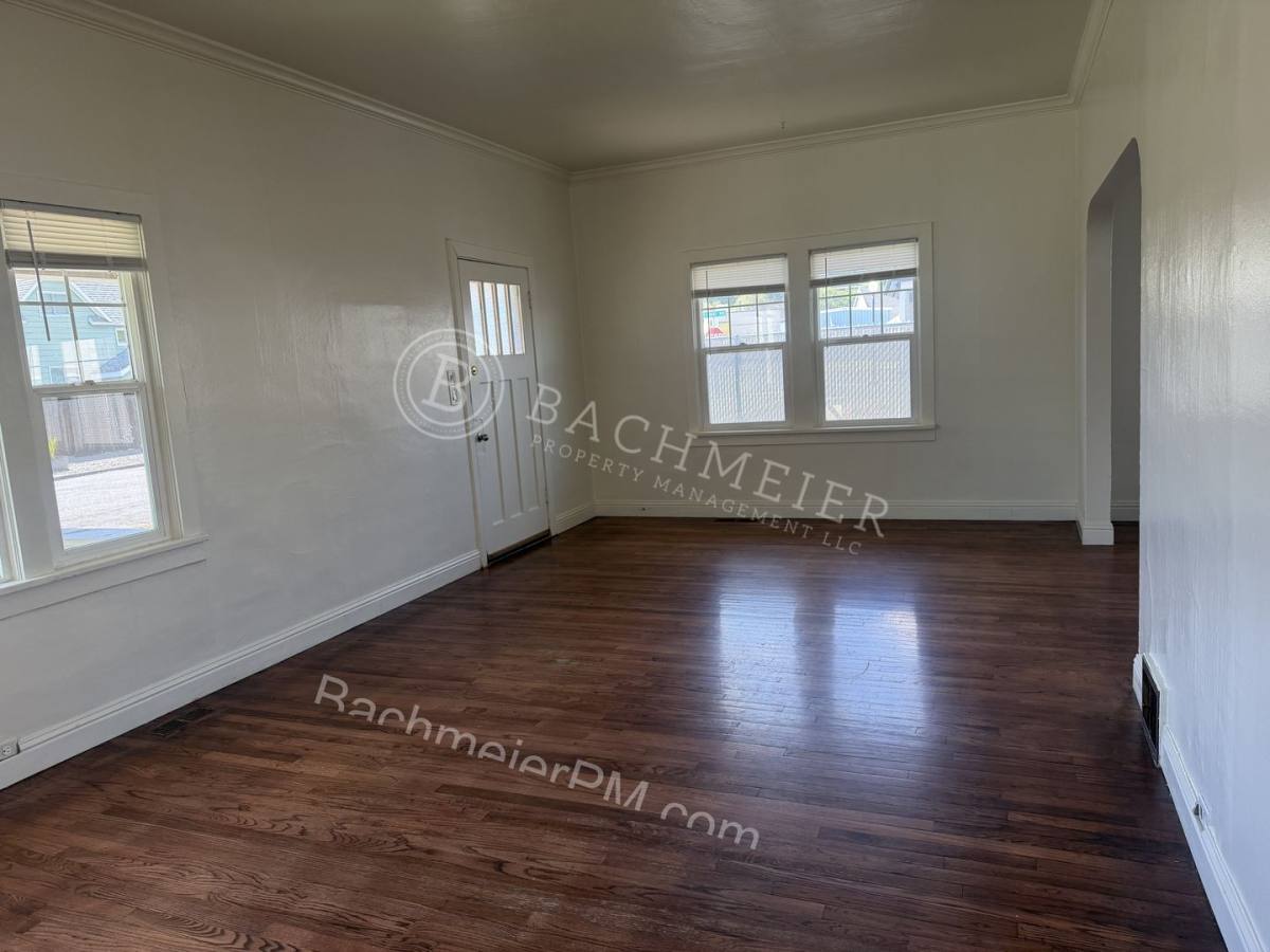 Apartment for rent at 119 SE 9th Dr, Pendleton, OR 97801
