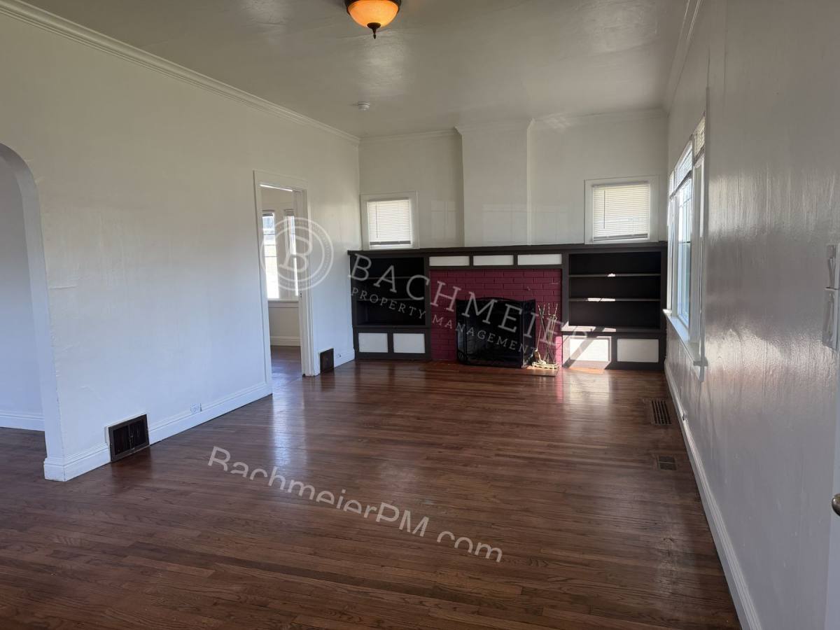Apartment for rent at 119 SE 9th Dr, Pendleton, OR 97801