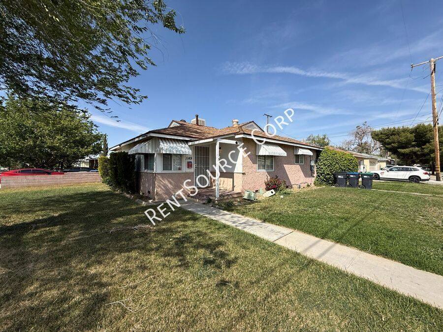 House for rent at 1149 W Ave #H11, Lancaster, CA 93534