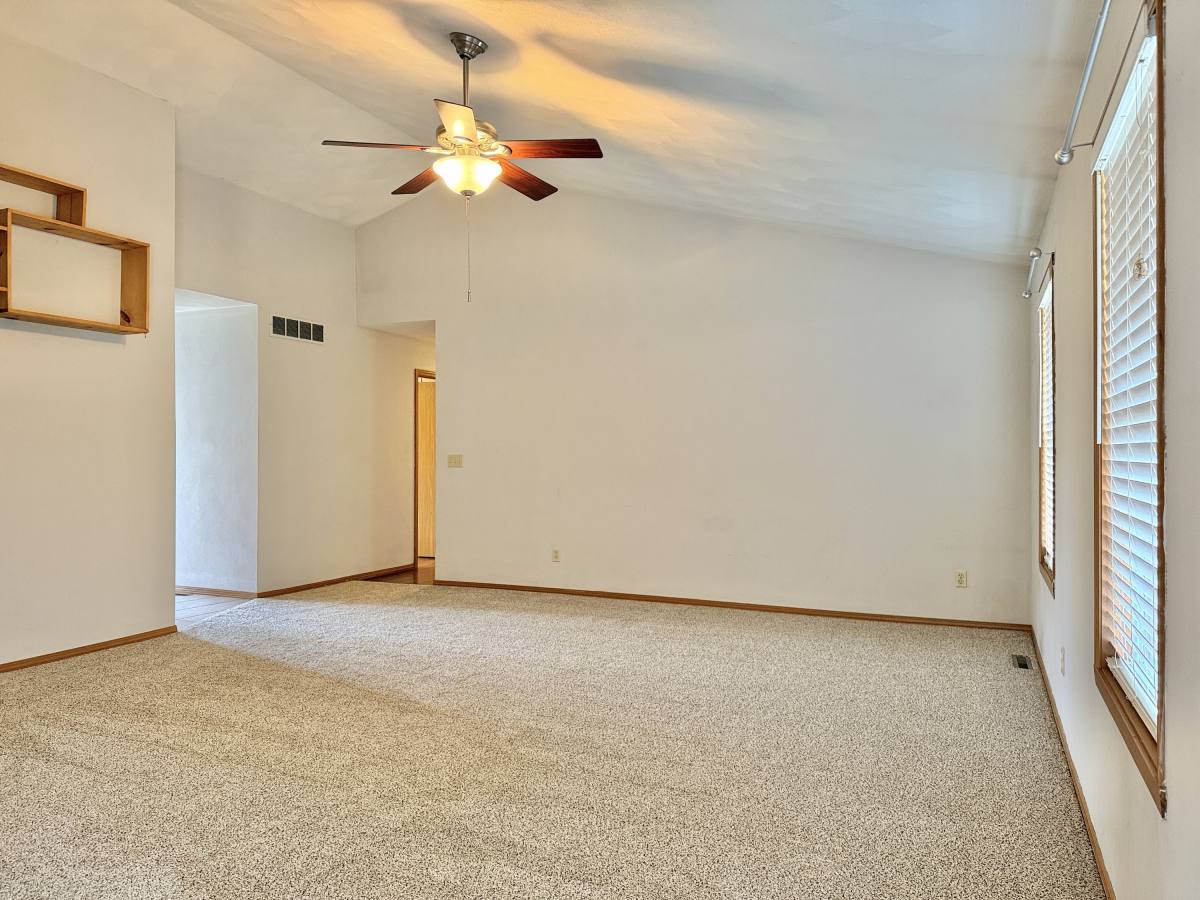 House for rent at 809 Wynstone Way, Rockton, IL 61072