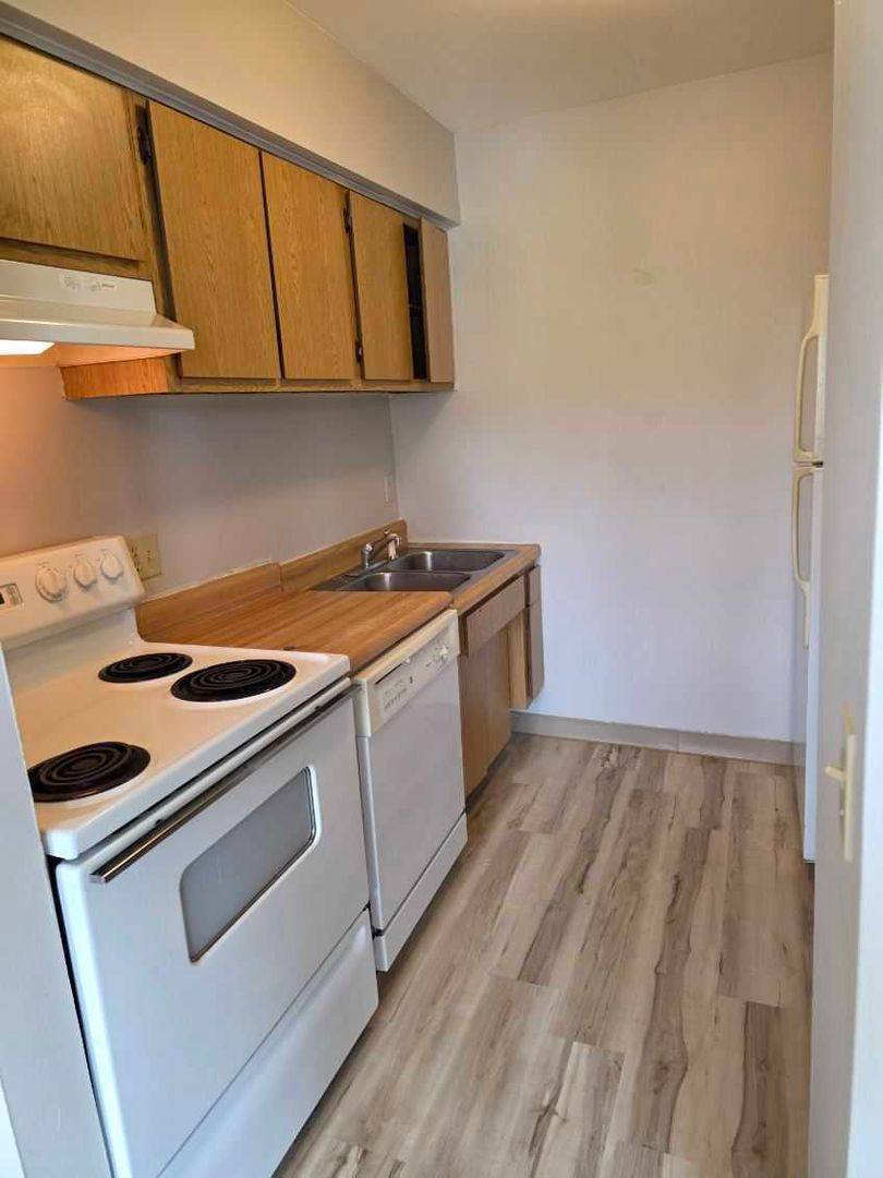 Apartment for rent at 6063 Briarcliff Path, Kalamazoo, MI 49009