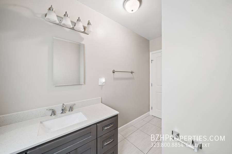 Apartment for rent at 3646 Carmona Ave #1, Los Angeles, CA 90016