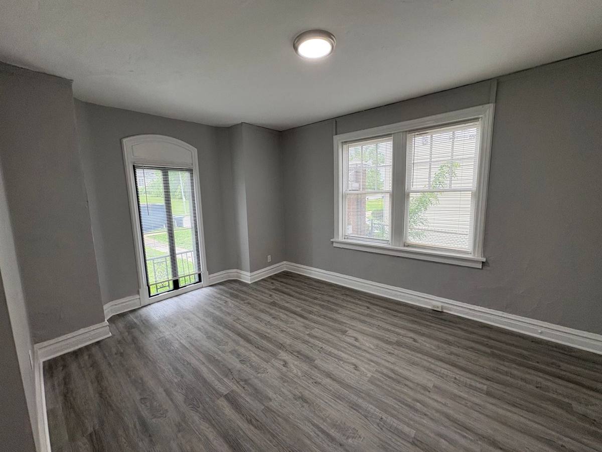 Apartment for rent at 5345 Cabanne Ave, Saint Louis, MO 63112