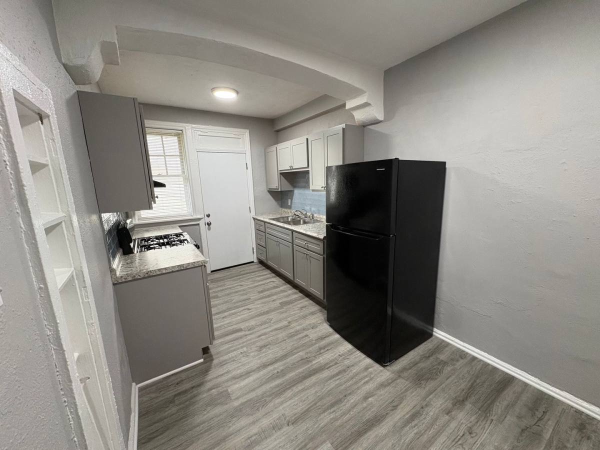 Apartment for rent at 5345 Cabanne Ave, Saint Louis, MO 63112