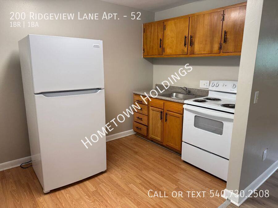 Apartment for rent at 200 Ridgeview Lane #52, Bassett, VA 24055