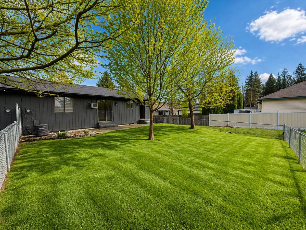 Apartment for rent at 12421 N Ruby St, Spokane, WA 99218