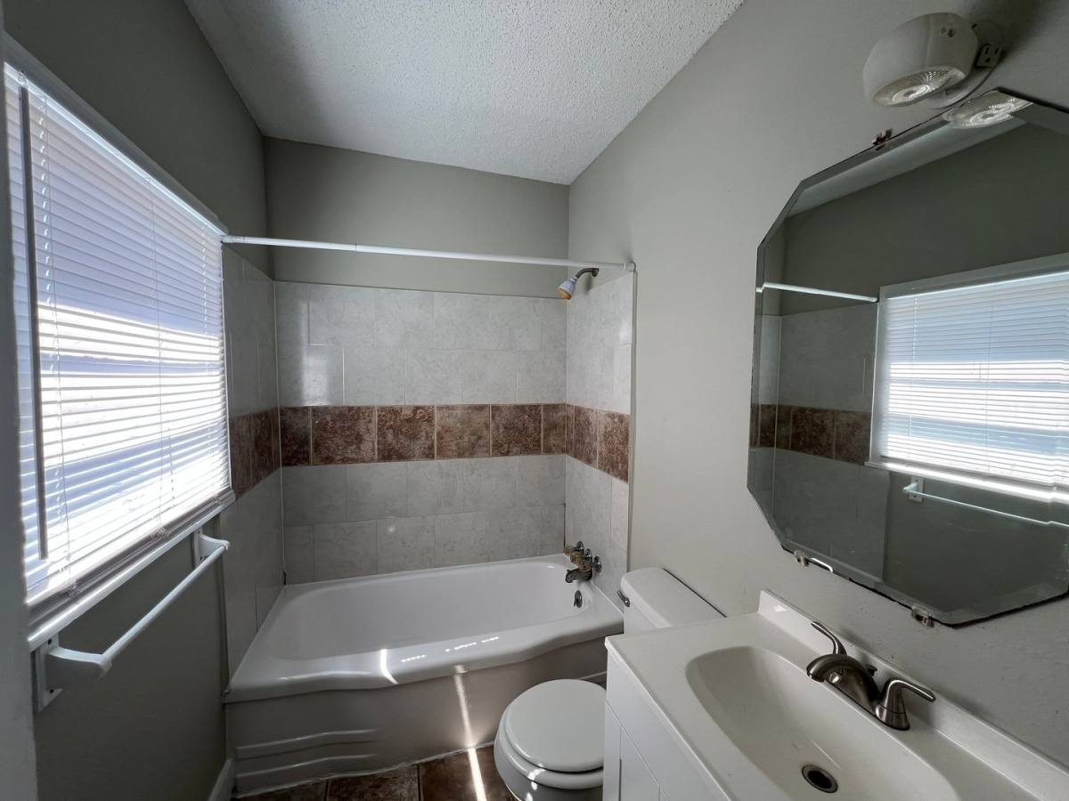 House for rent at 1807 Ave N, Galveston, TX 77550