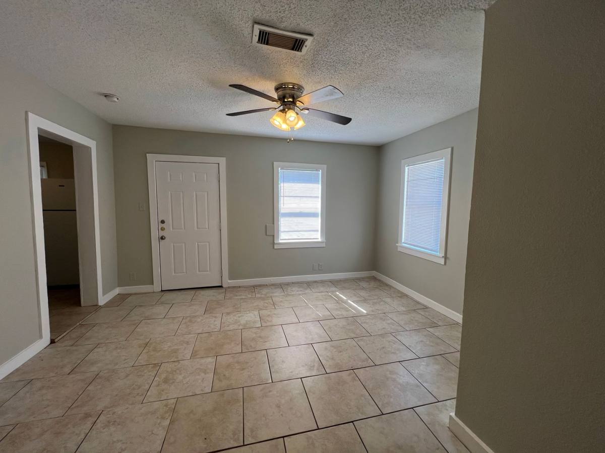 House for rent at 1807 Ave N, Galveston, TX 77550