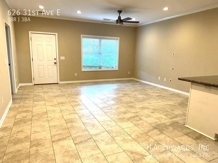 House for rent at 626 31st Ave E, Tuscaloosa, AL 35404
