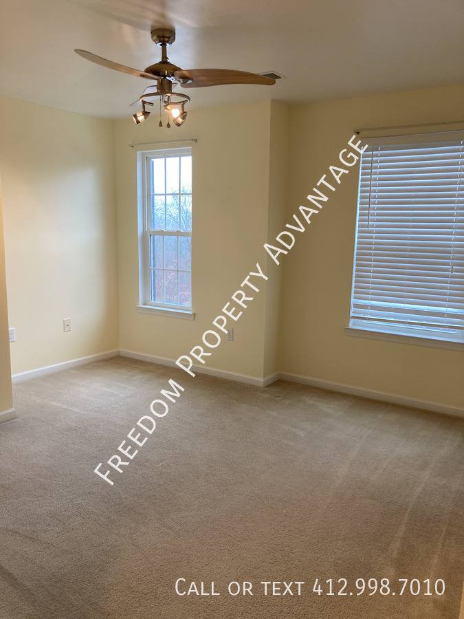 Townhouse for rent at 333 Maple Ridge Dr, Canonsburg, PA 15317
