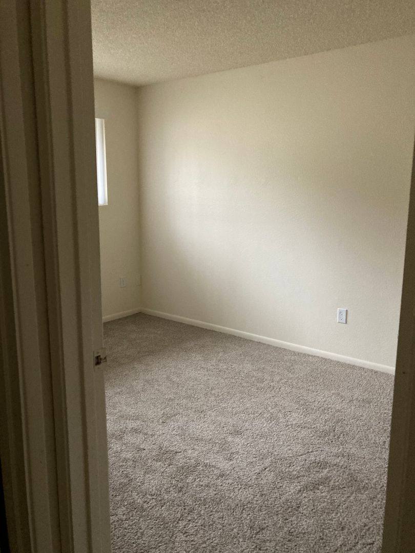 Townhouse for rent at 11461-11549 SW 98th Ave, Portland, OR 97223