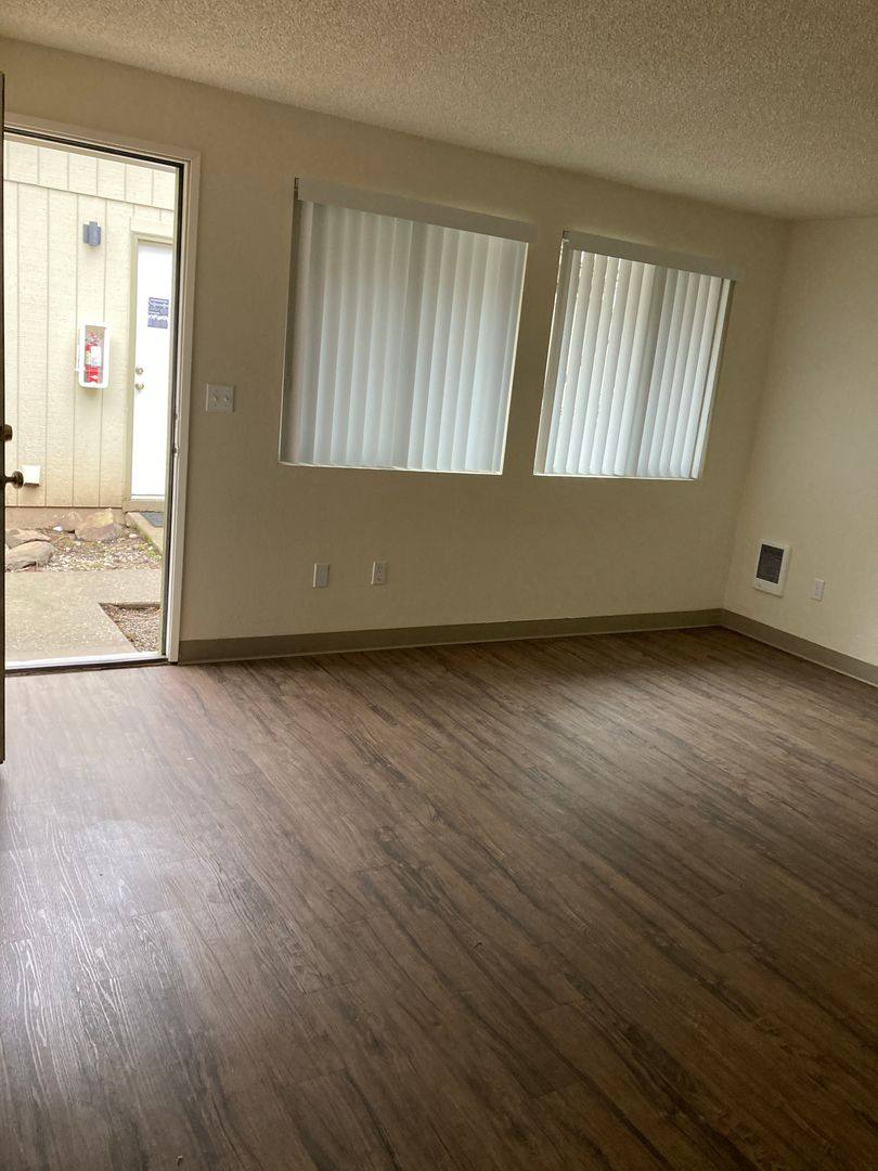 Townhouse for rent at 11461-11549 SW 98th Ave, Portland, OR 97223