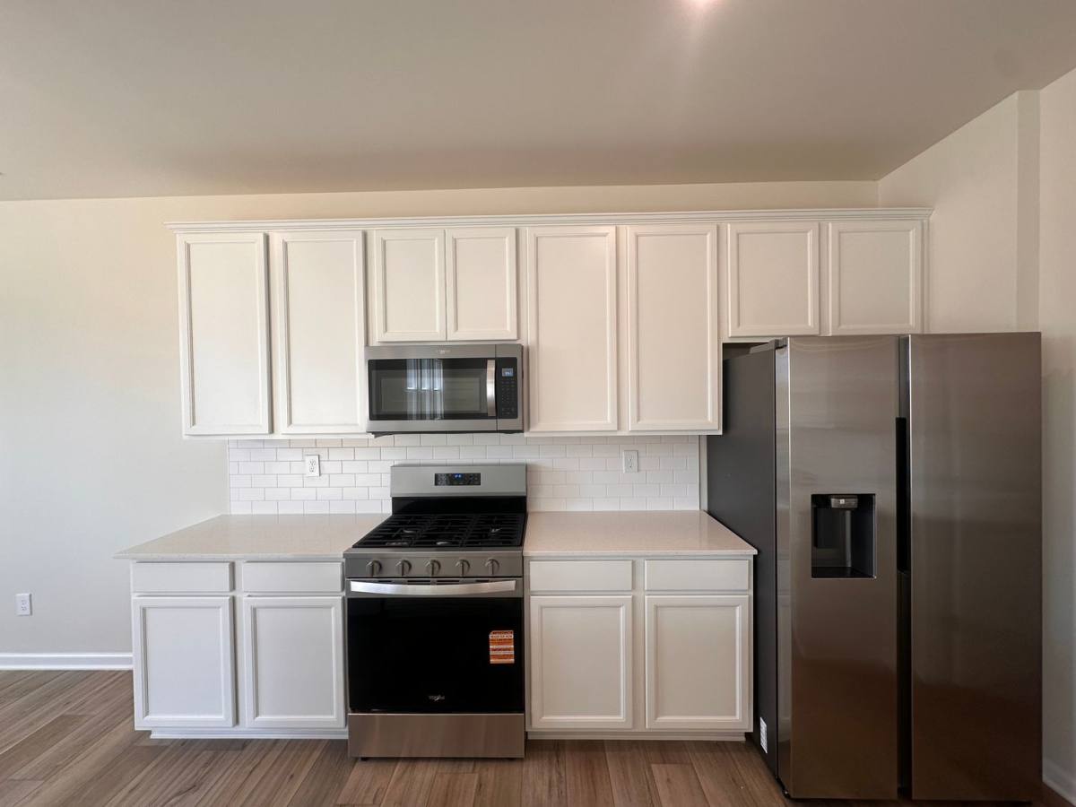 Apartment for rent at 16913 Aiken Ridge Circle, Louisville, KY 40245