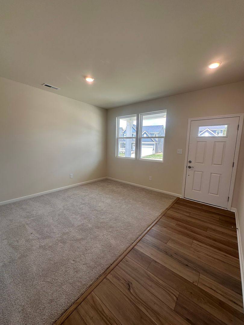 Apartment for rent at 16913 Aiken Ridge Circle, Louisville, KY 40245
