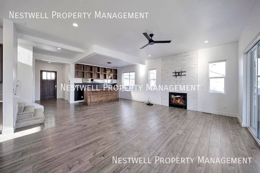 House for rent at 2346 E Snowy Peak Dr, Draper, UT 84020
