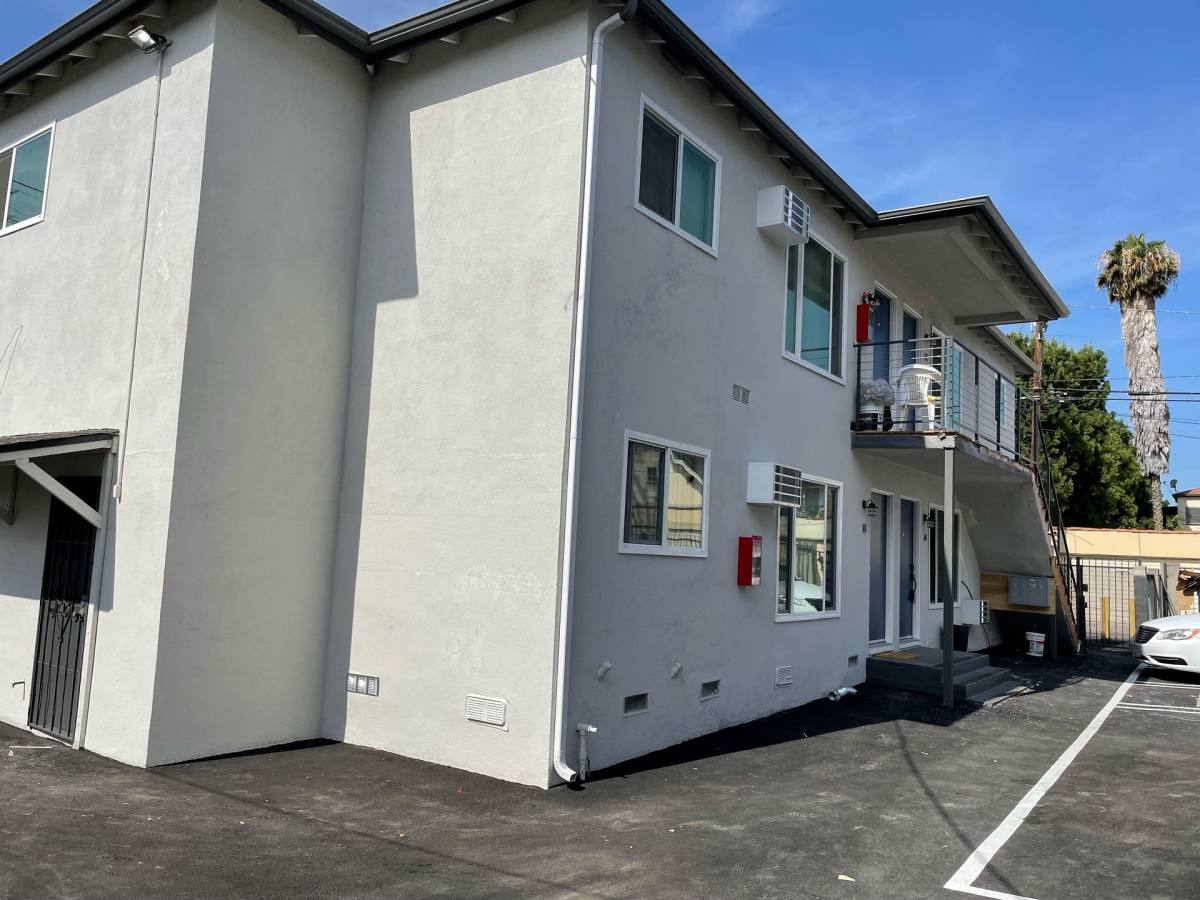 Apartment for rent at 1118 Lyman Place, Los Angeles, CA 90029