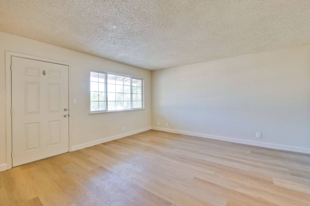 Apartment for rent at 105 Roundtable Dr, San Jose, CA 95111