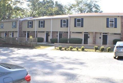 Townhouse for rent at 1804 Lyle Ave, Atlanta, GA 30337