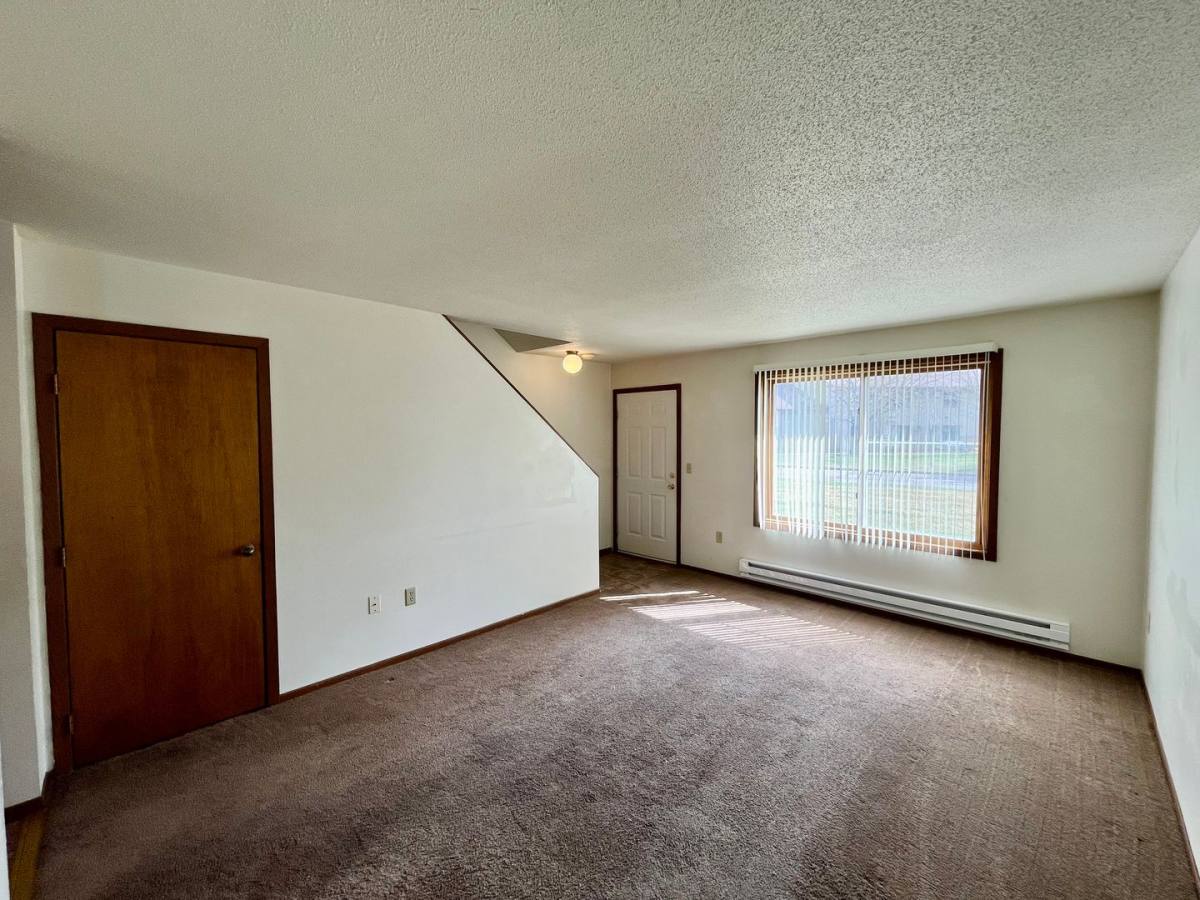 Apartment for rent at 602 Hollywood Dr, Merrill, WI 54452