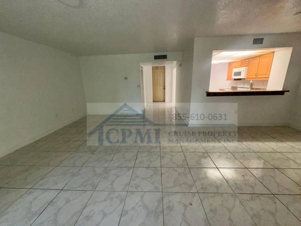 Apartment for rent at 8740 NW 40 St, Coral Springs, FL 33065