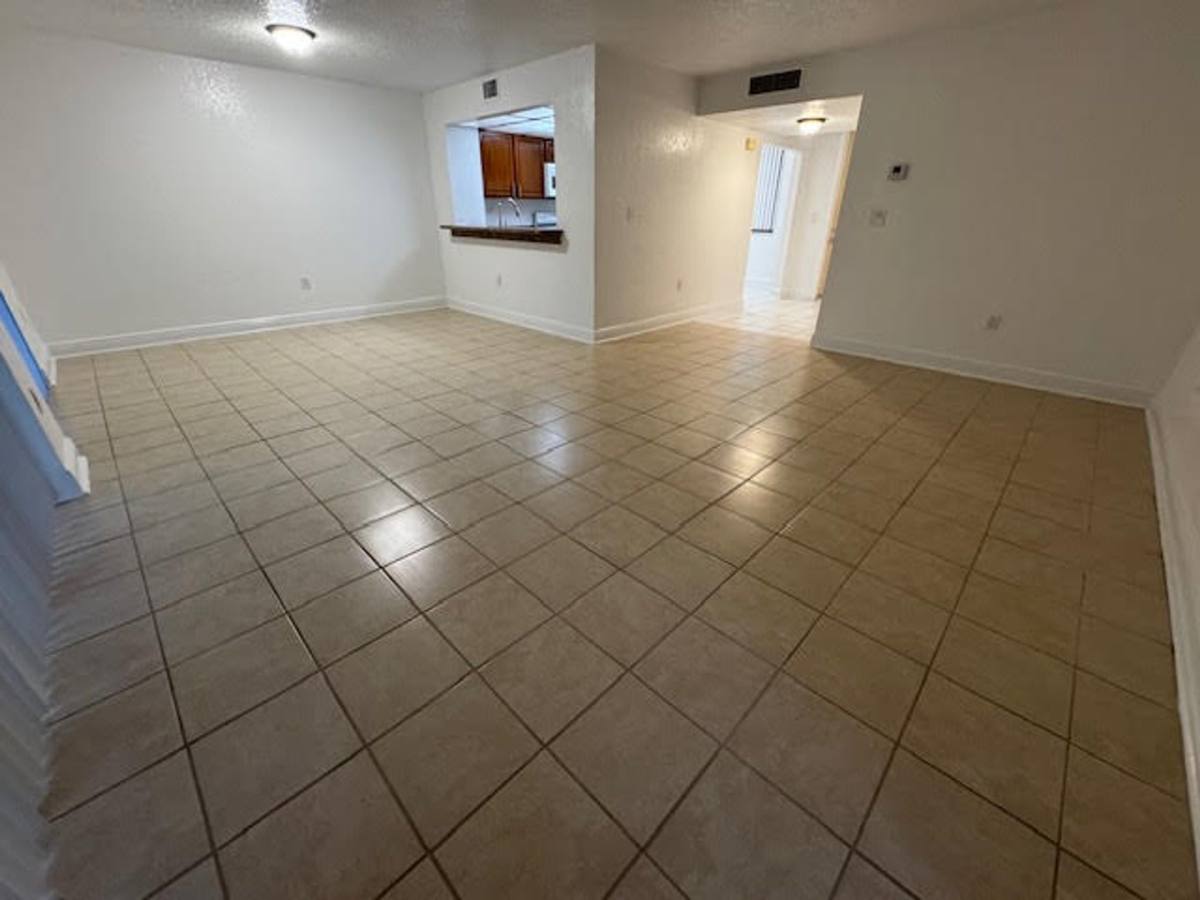 Apartment for rent at 8740 NW 40 St, Coral Springs, FL 33065