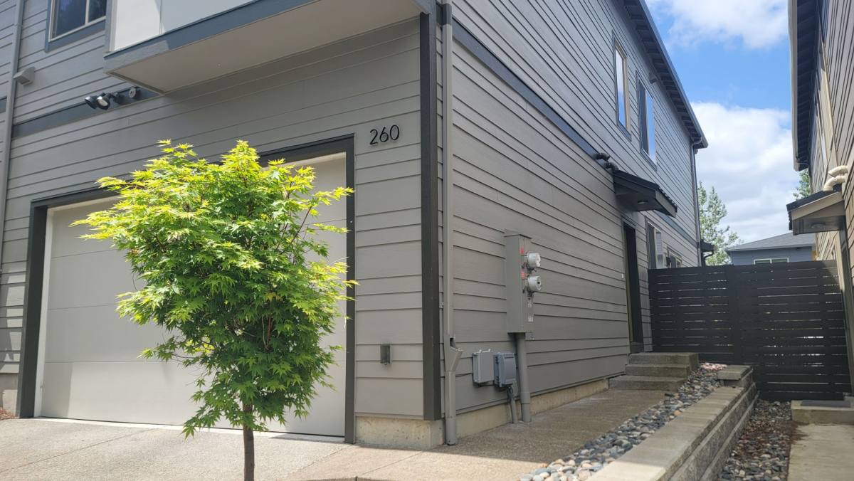 Apartment for rent at 258-260 SW Lancaster Court, Troutdale, OR 97060