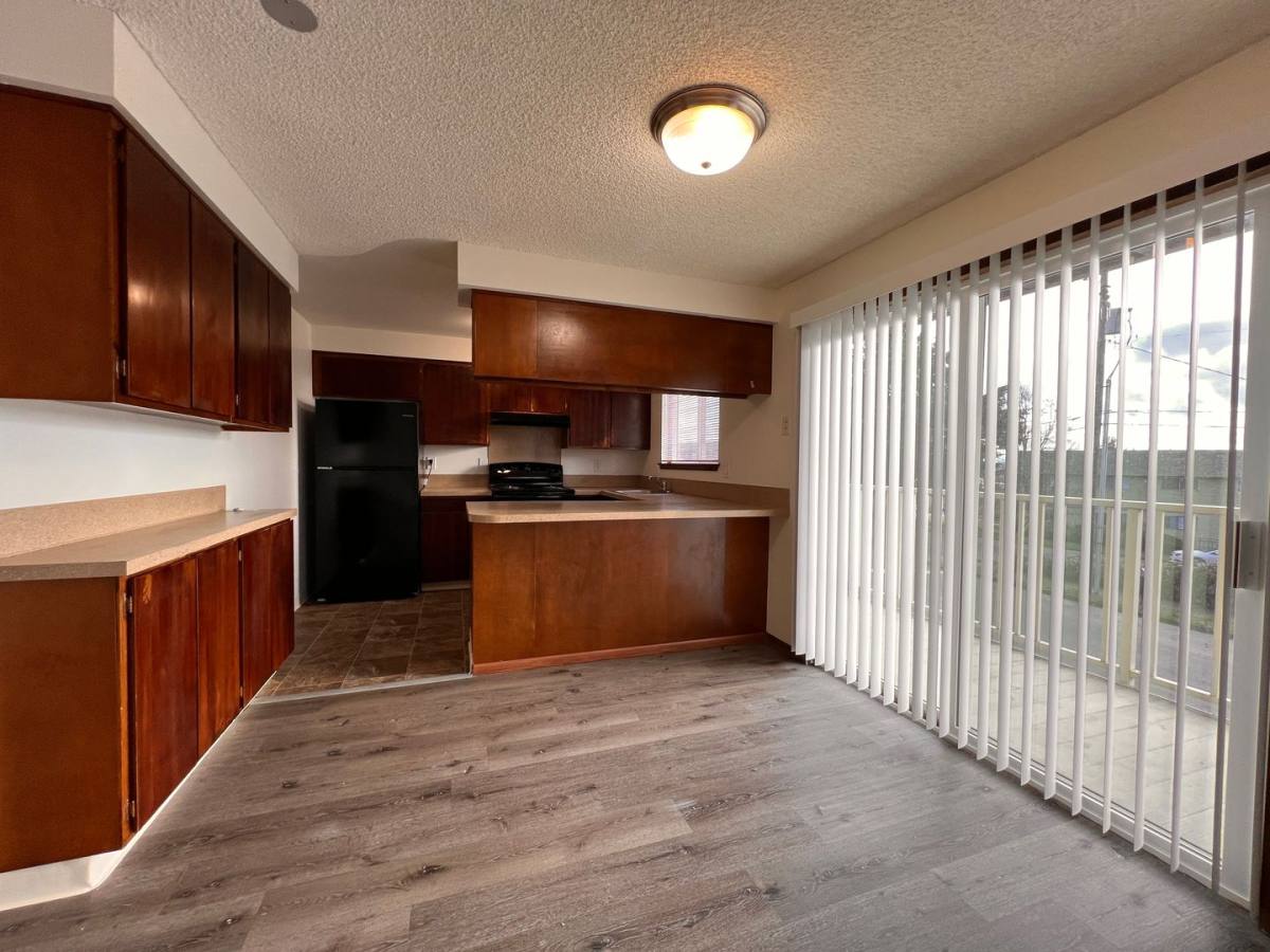 Apartment for rent at 607 R St, Vancouver, WA 98661
