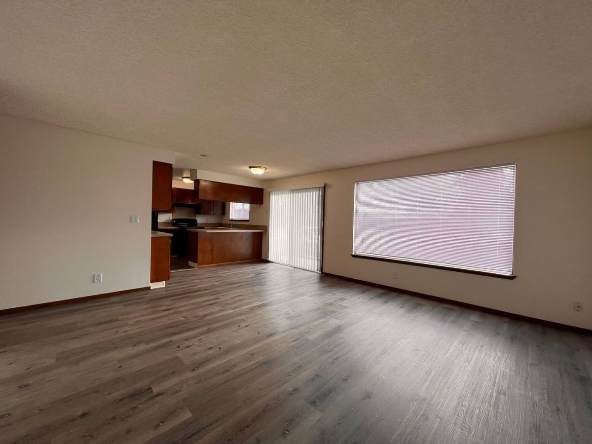 Apartment for rent at 607 R St, Vancouver, WA 98661