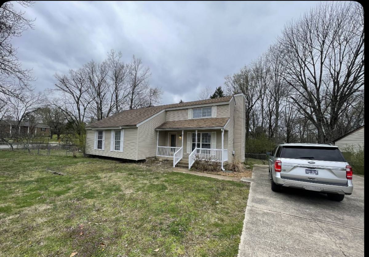 House for rent at 127 Sunnymeade Dr, Mount Juliet, TN 37122