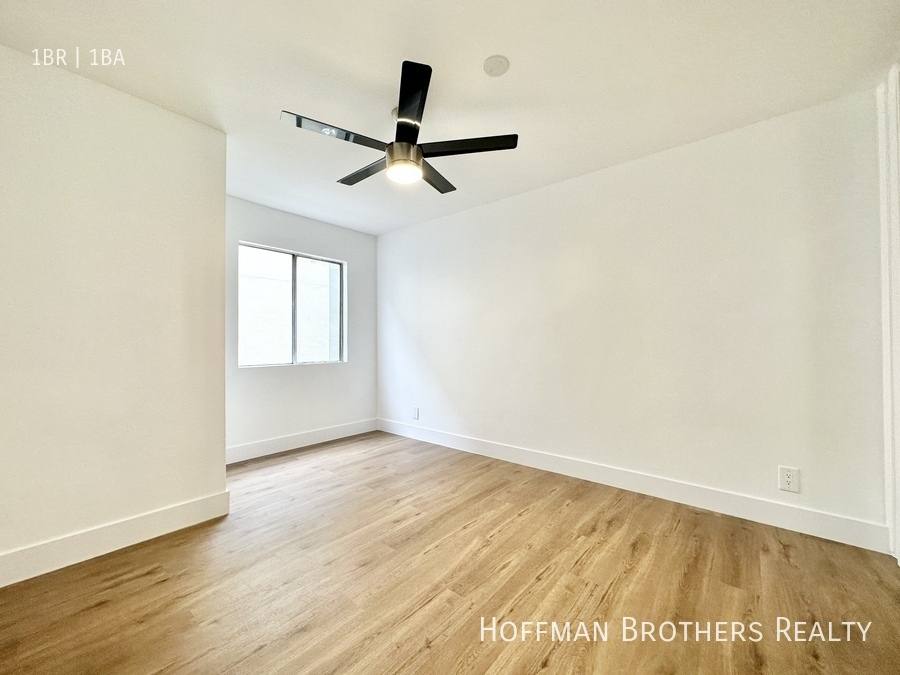 Apartment for rent at 5111 Harold Way #302, Los Angeles, CA 90027