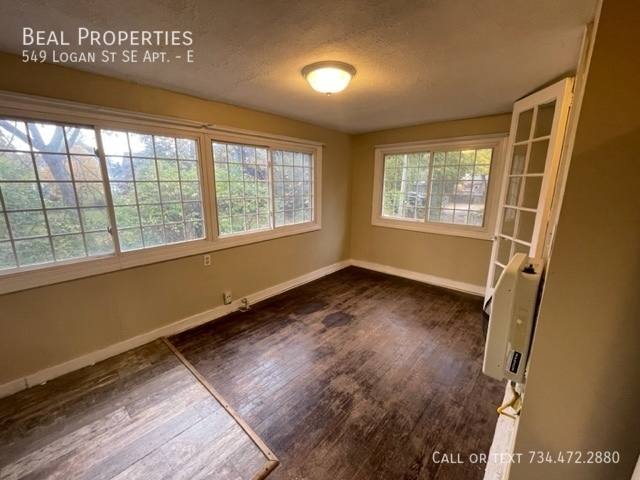 Apartment for rent at 549 Logan St SE E, Grand Rapids, MI 49503