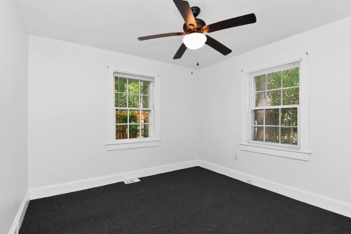 House for rent at 1952 Garibaldi Ave, Charlotte, NC 28208