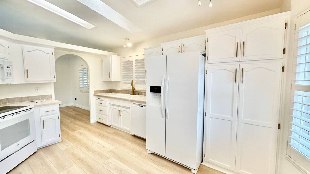 House for rent at 8975 Lawrence Welk Dr, Escondido, CA 92026