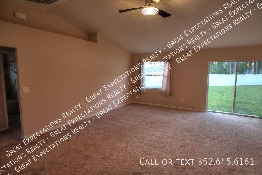 House for rent at 11302 SW 62nd Circle, Ocala, FL 34476