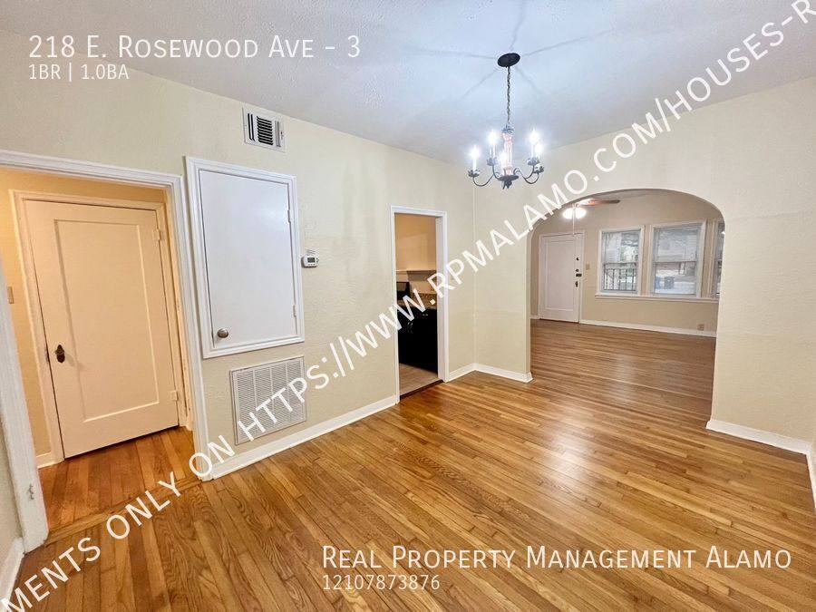 Apartment for rent at 218 E Rosewood Ave #3, San Antonio, TX 78212