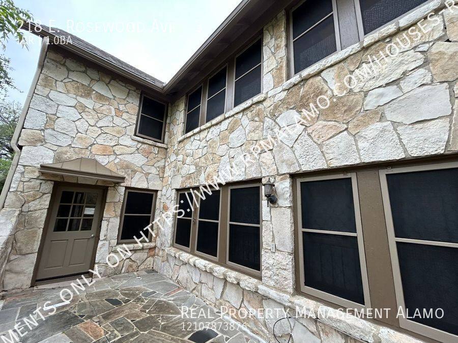 Apartment for rent at 218 E Rosewood Ave #3, San Antonio, TX 78212