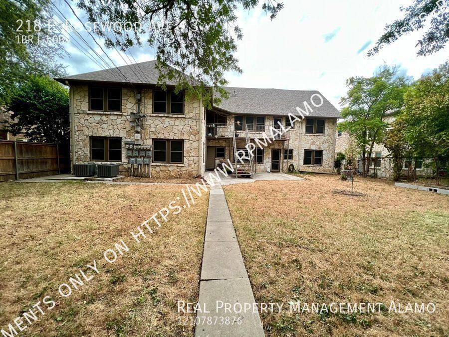 Apartment for rent at 218 E Rosewood Ave #3, San Antonio, TX 78212