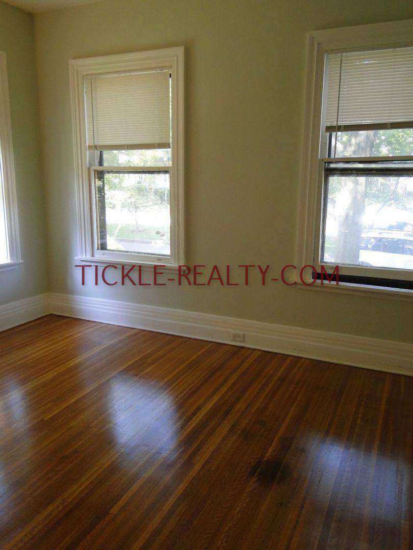 Apartment for rent at 380 Oxford St, Rochester, NY 14607