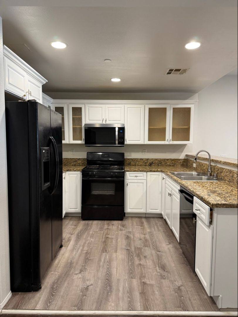 Apartment for rent at 689 S Berendo St, Los Angeles, CA 90005