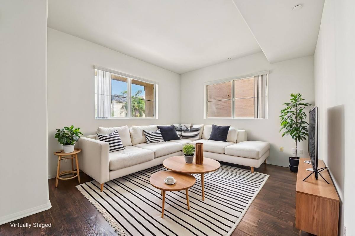 Apartment for rent at 689 S Berendo St, Los Angeles, CA 90005
