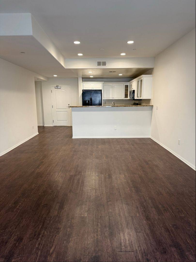 Apartment for rent at 689 S Berendo St, Los Angeles, CA 90005