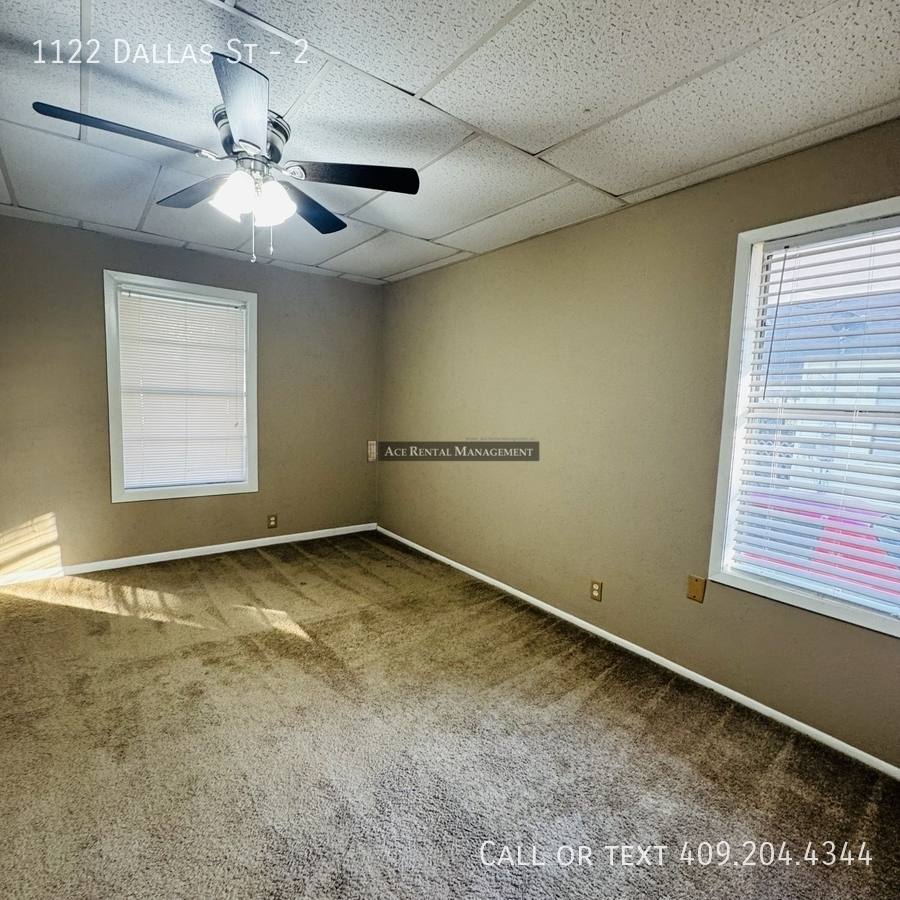 Apartment for rent at 1122 Dallas St #2, Port Neches, TX 77651