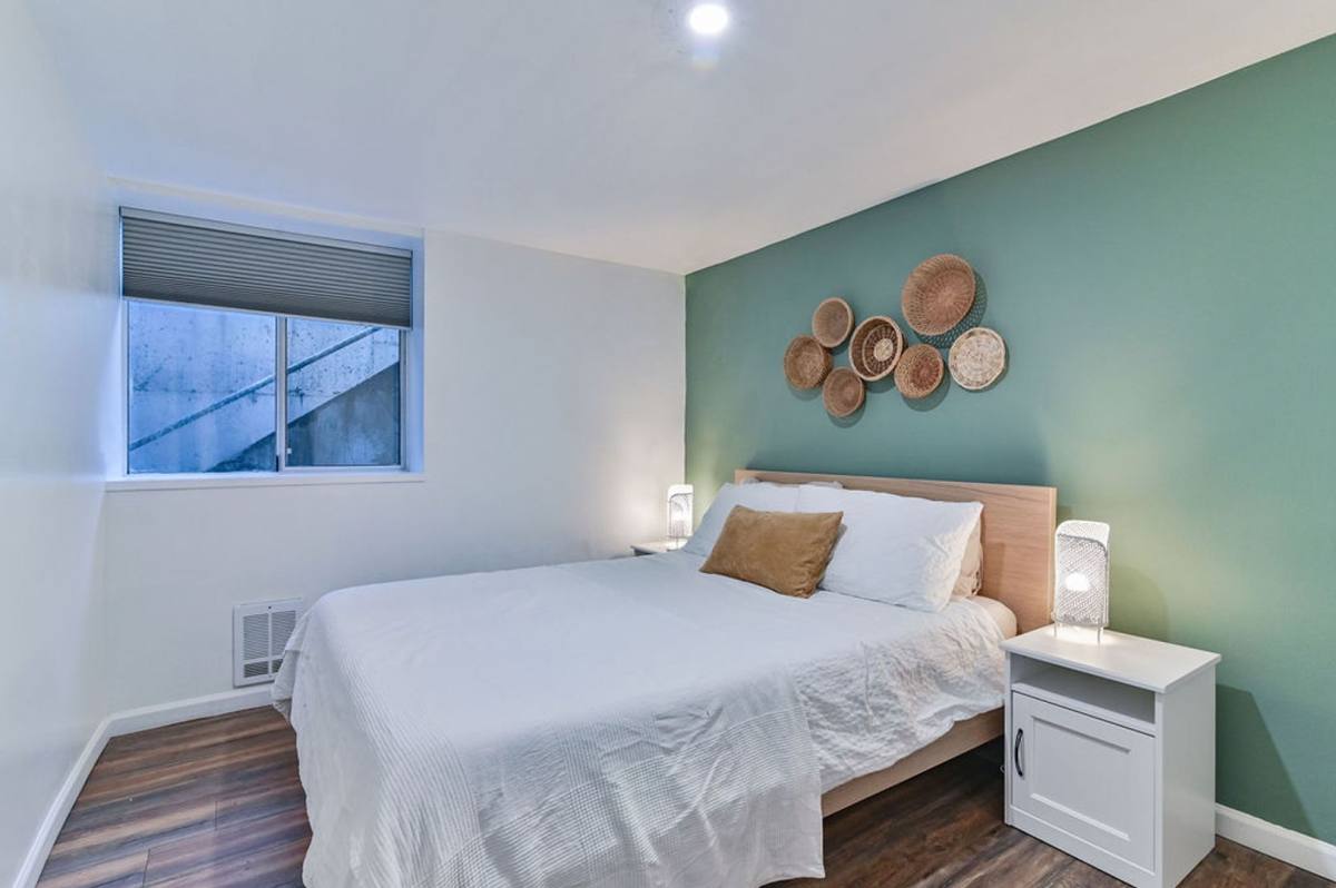 Apartment for rent at 823 Nob Hill Ave N, Seattle, WA 98109