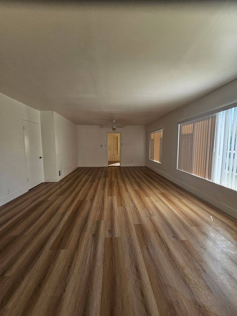 Apartment for rent at 3836 Lockland Dr, Los Angeles, CA 90008